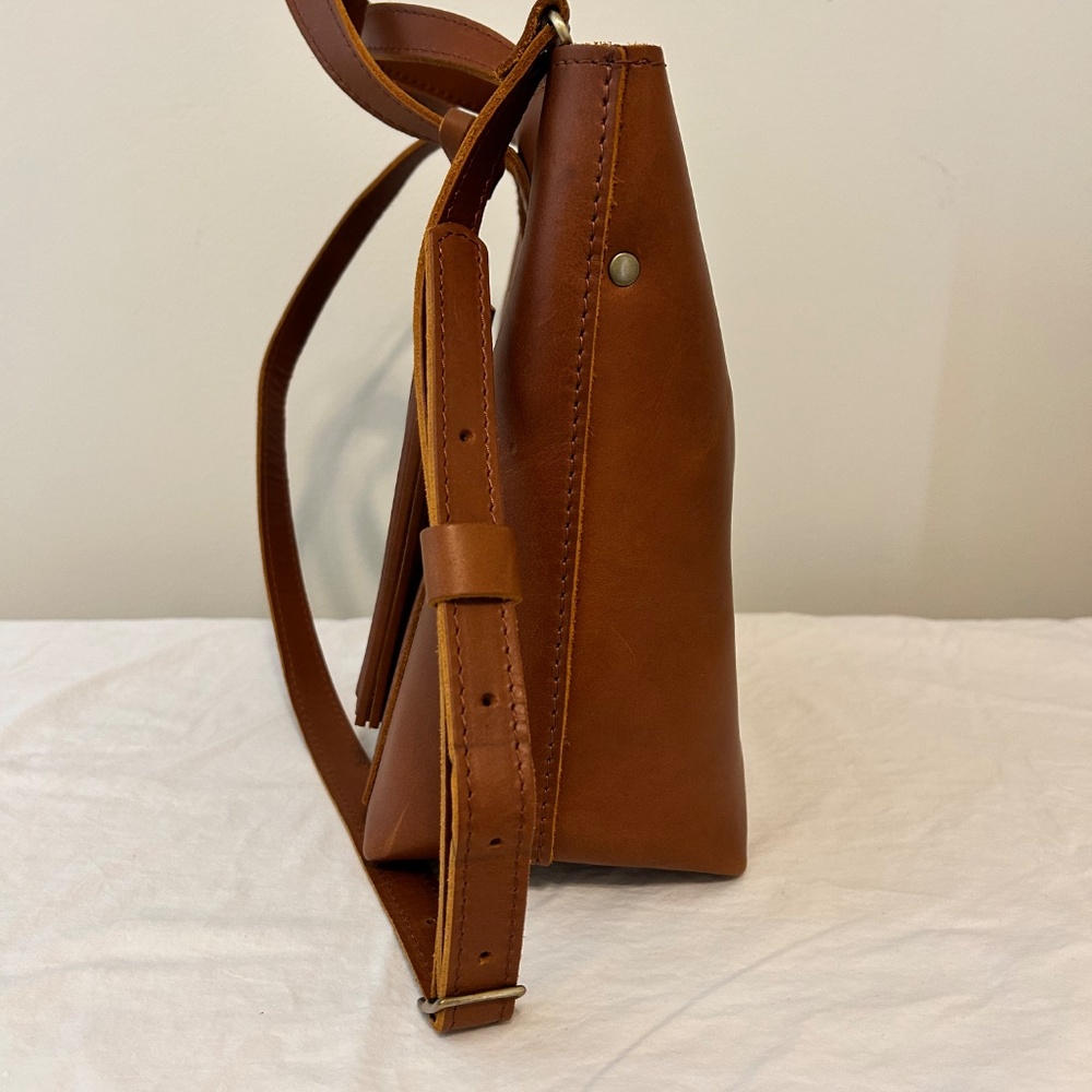 Portland Leather Goods Med Crossbody - Picture 5 of 5